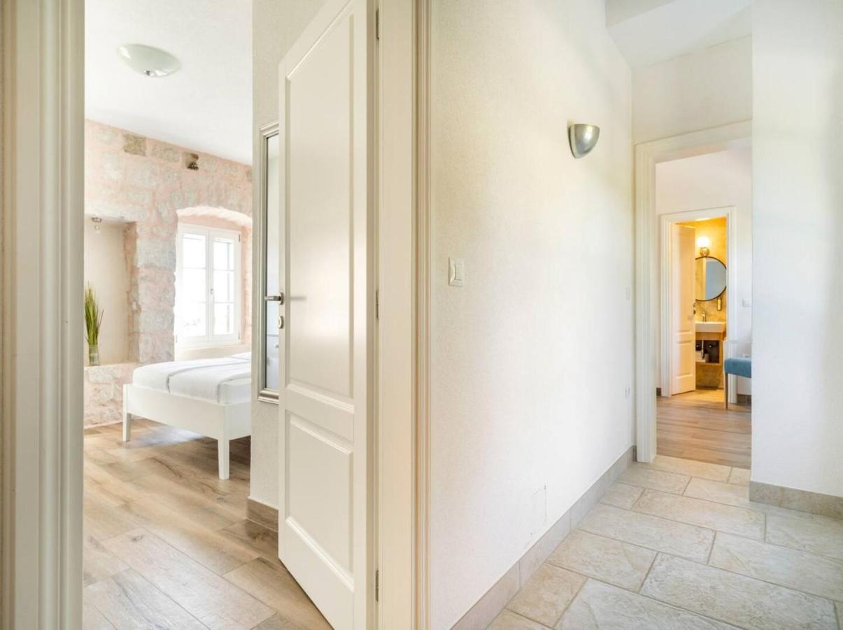 Villa Joe Čilipi エクステリア 写真