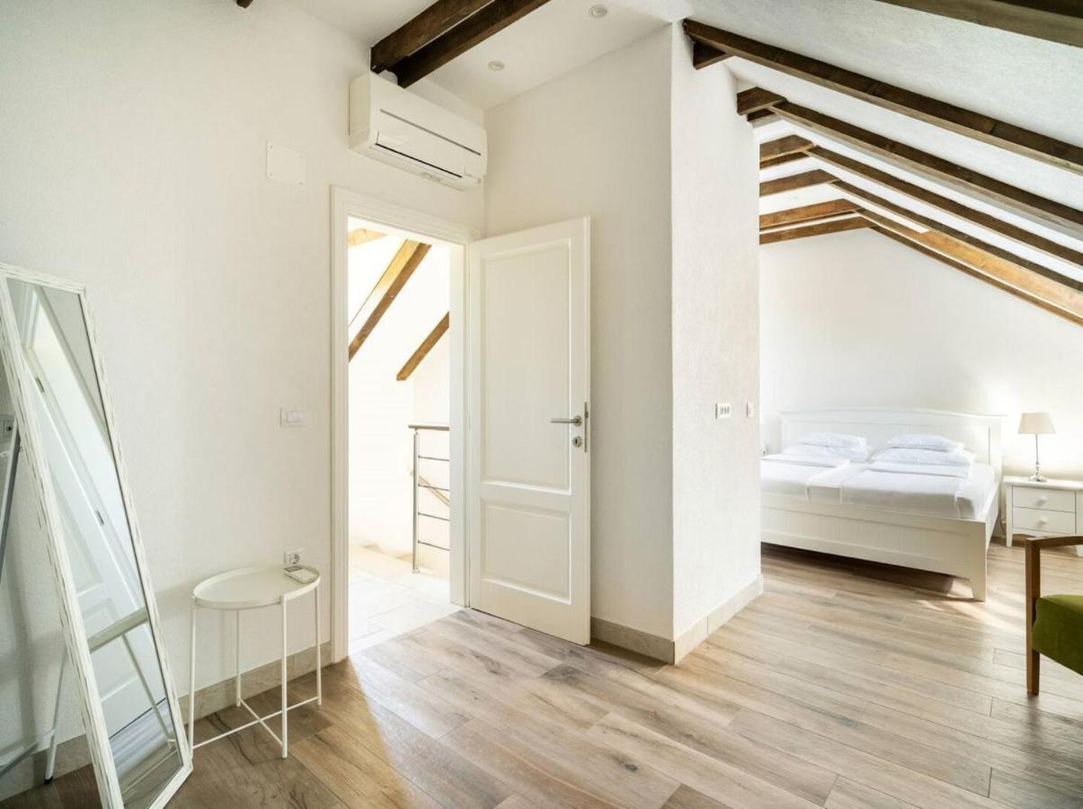 Villa Joe Čilipi エクステリア 写真